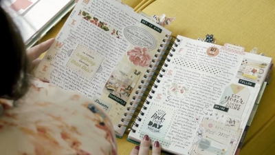 Personalize Planners With Your Silhouette